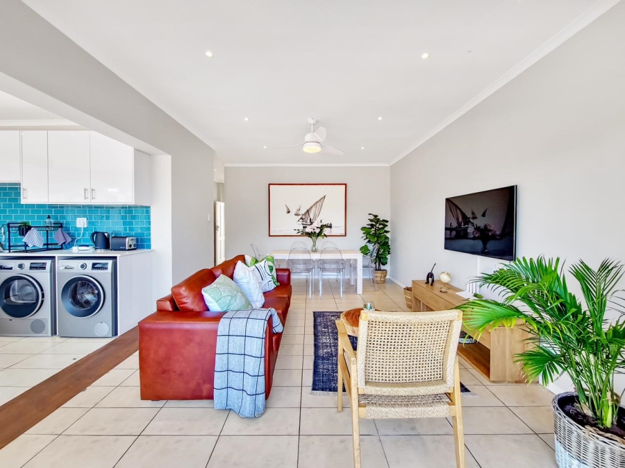 2 Bedroom Property for Sale in Three Anchor Bay Western Cape